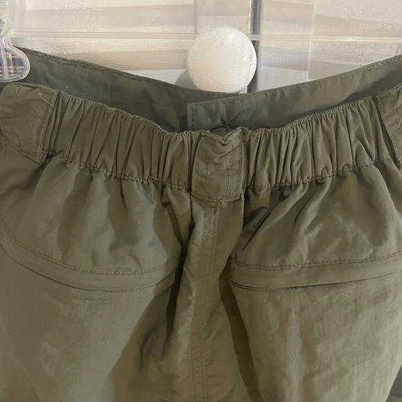 Magellan Outdoors Men’s Fish Gear Cargo Shorts Sz S - Picture 3 of 7